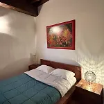 拉科尔特德卡布奇尼酒店 公寓 *